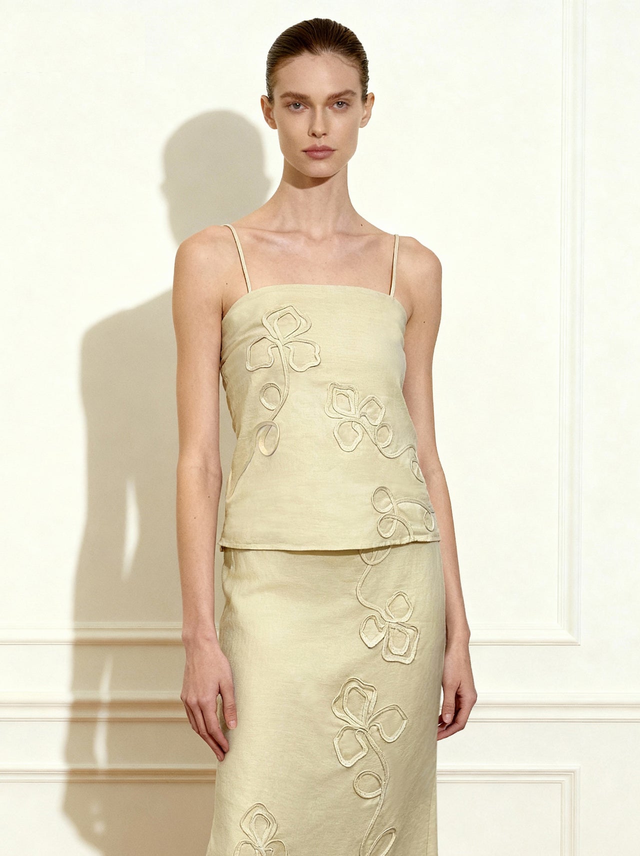 Caraco à bretelles en lin à broderie cordon - Naturel