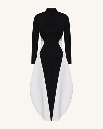 Robe longue monochrome à empiècements et manches longues - Noir
