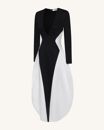 Robe longue monochrome à empiècements, col V plongeant et manches longues - Noir