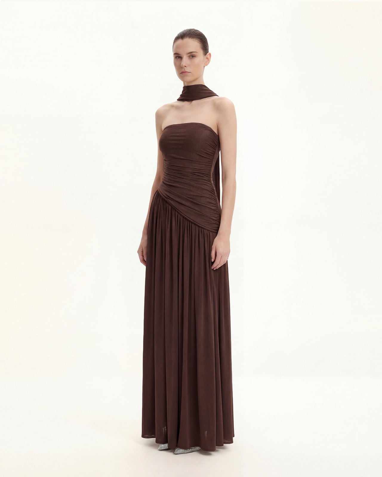 Robe longue bustier à empiècements froncés - Marron