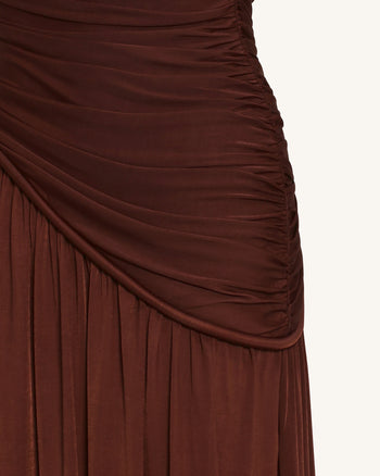 Robe longue bustier à empiècements froncés - Marron