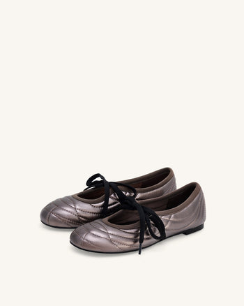 Ballerines Erika à Surpiqûres et Lacets – Marron Foncé