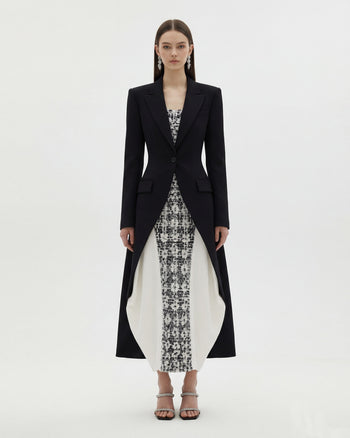 Blazer long structuré à revers pointus et coupe échancrée - Noir