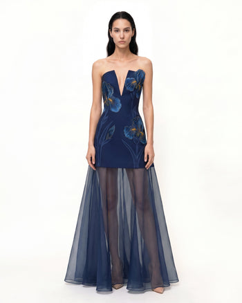 Iris Robe longue brodée à décolleté plongeant et voile transparent - Bleu marine
