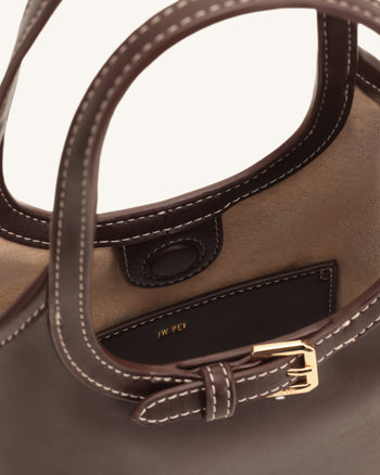Brooke Mini Sac à Main Ceinturé Orné avec Anse Supérieure - Marron Foncé