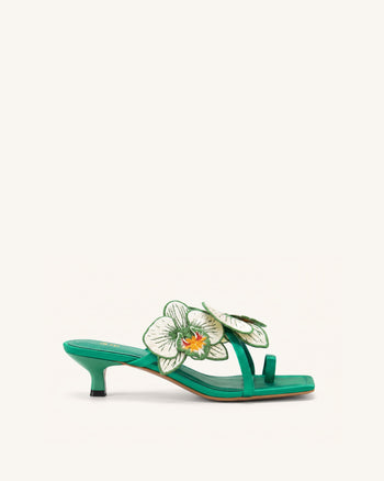 Serena Sandales à talons avec bague d'orteil et broderie d'orchidée - Vert émeraude