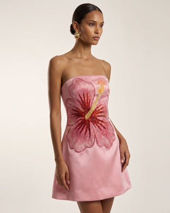 Robe courte bandeau brodée d'hibiscus - Rose