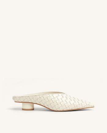 Helena Mules tissées texturées à bout pointu - Beige