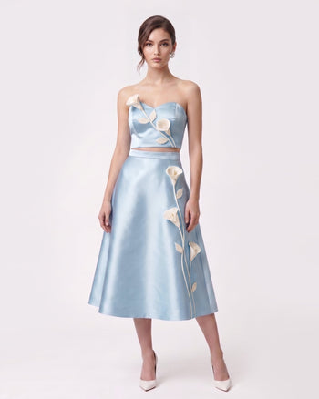 Jupe midi en satin à fleurs appliquées - Bleu clair