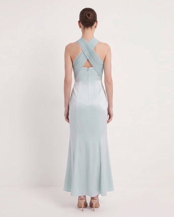 Robe longue dos nu croisé en satin plissé - Bleu poudré