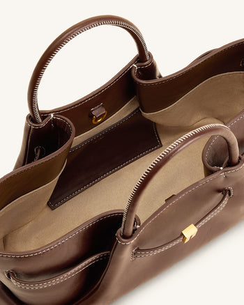 Maeve Sac fourre-tout avec charm en métal Teckel - Marron foncé