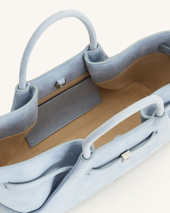 Maeve Sac cabas en suédine avec breloque teckel en métal - Bleu