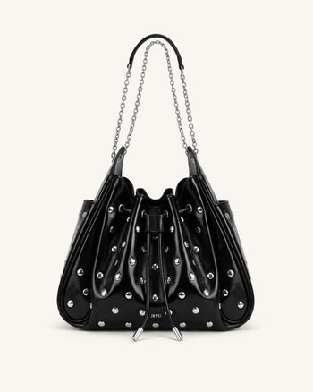 Rowan Sac seau à chaîne, cordon de serrage, détails froncés et clous - Noir brillant