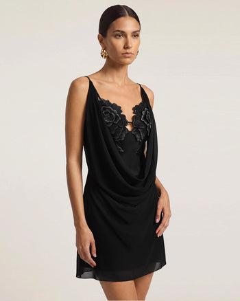 Robe courte à col bénitier et fleurs brodées - Noir