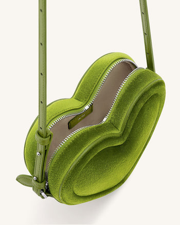 Arlene Sac en forme de cœur en velours – Vert