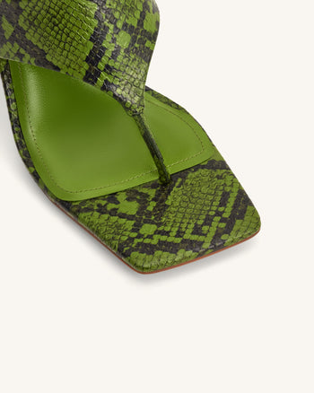 Tongs à talons Naomi – Effet peau de serpent vert