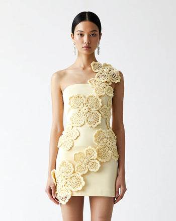 Robe courte mini crochet avec application florale - Jaune