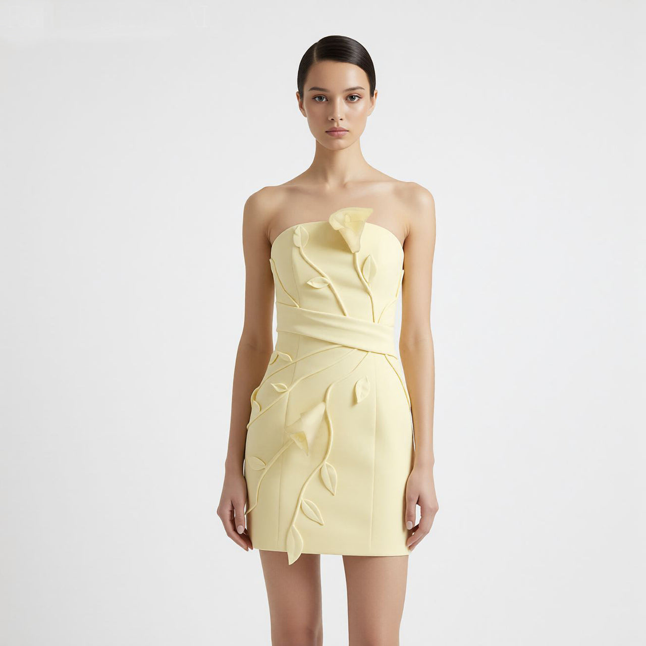 Robe courte mini bustier avec application florale 3D - Jaune