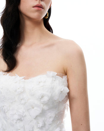 Costume mini Juniper à fleurs 3D – Blanc