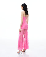 Robe en dentelle florale Evadne – Rose
