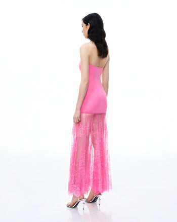 Robe en dentelle florale Evadne – Rose