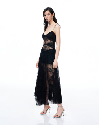Robe en dentelle florale Indigo – Noire