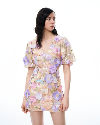 Robe brodée à fleurs 3D Evangeline avec col en V – Multicolore pastel