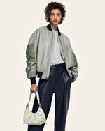 Le sac à main hobo en denim froncé Gabbi - Blanc