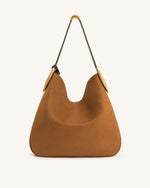 Sac Hobo Nina avec breloque en métal – Marron
