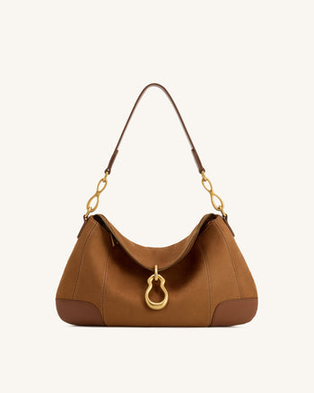 Sac épaule Jayla en daim synthétique orné d’un pendentif en métal – Marron