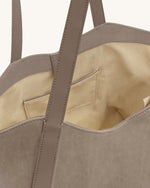 Grand sac cabas en suédine Kiana – Taupe