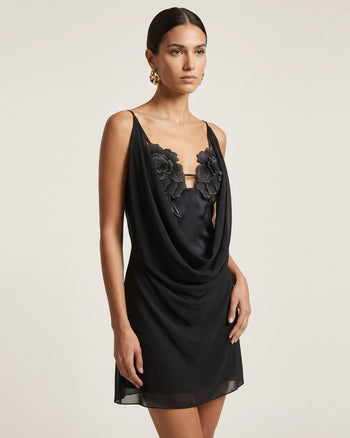 Mini-robe à col bénitier et fleurs brodées - Noir