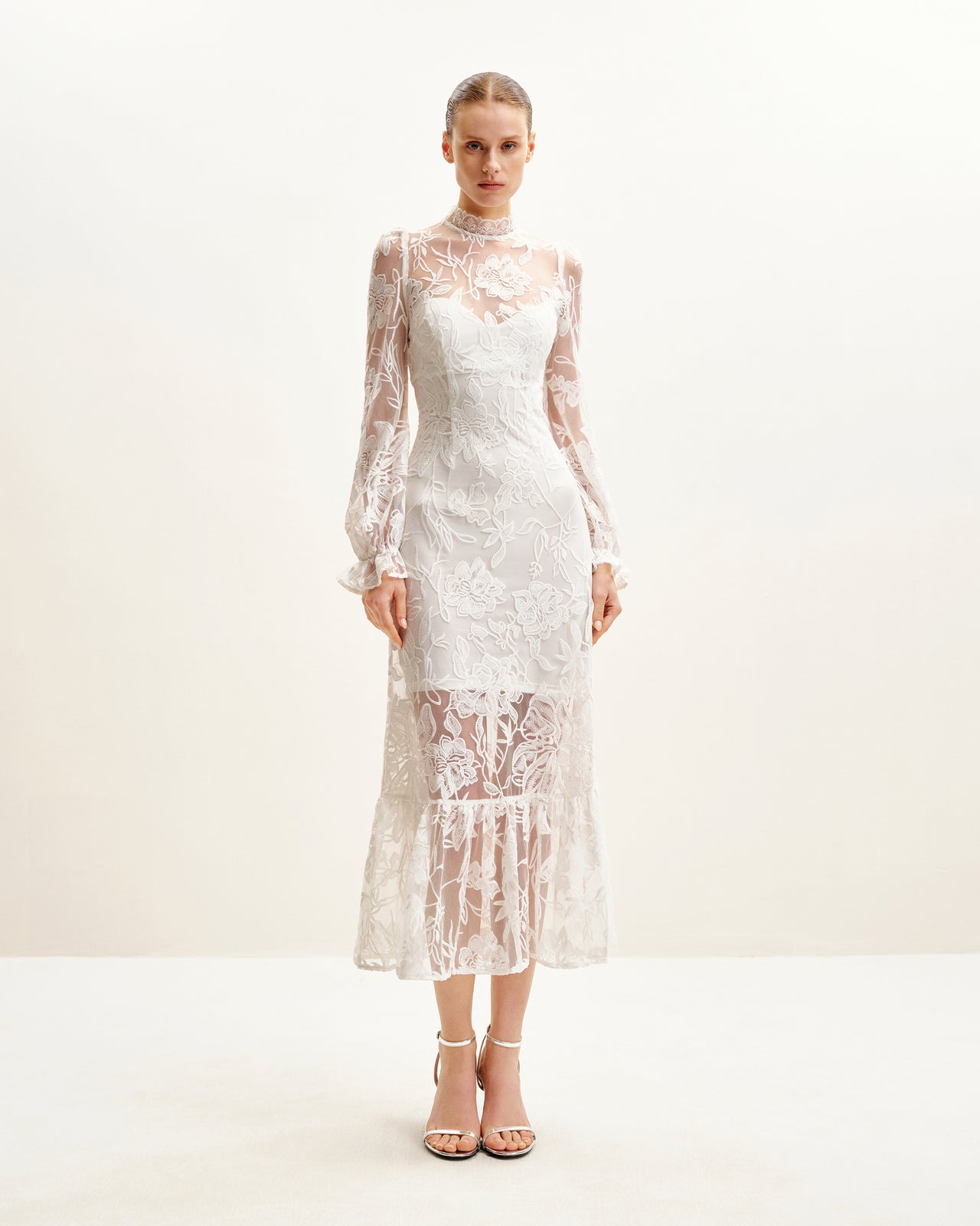 Robe midi élégante en dentelle - Blanche