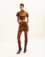 Ensemble Grace en faux suède - Crop top et jupe courte - Camel