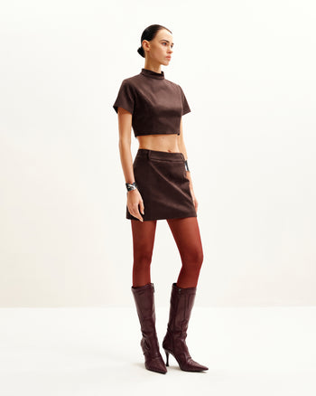 Ensemble Grace en faux suède - Crop top et jupe courte - Marron chocolat