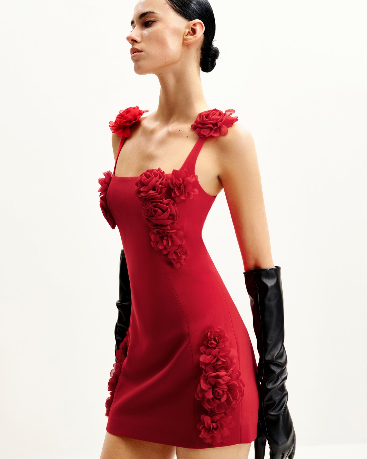 Robe Mini Elaina avec Application de Rosette Rose - Rouge