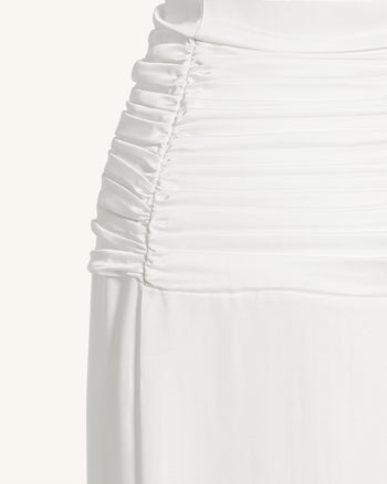 Satin Robe longue de soirée froncée à col bénitier - Blanc