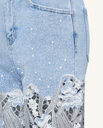 Jean en denim brodé taille haute à jambe large en dentelle avec strass - Bleu clair