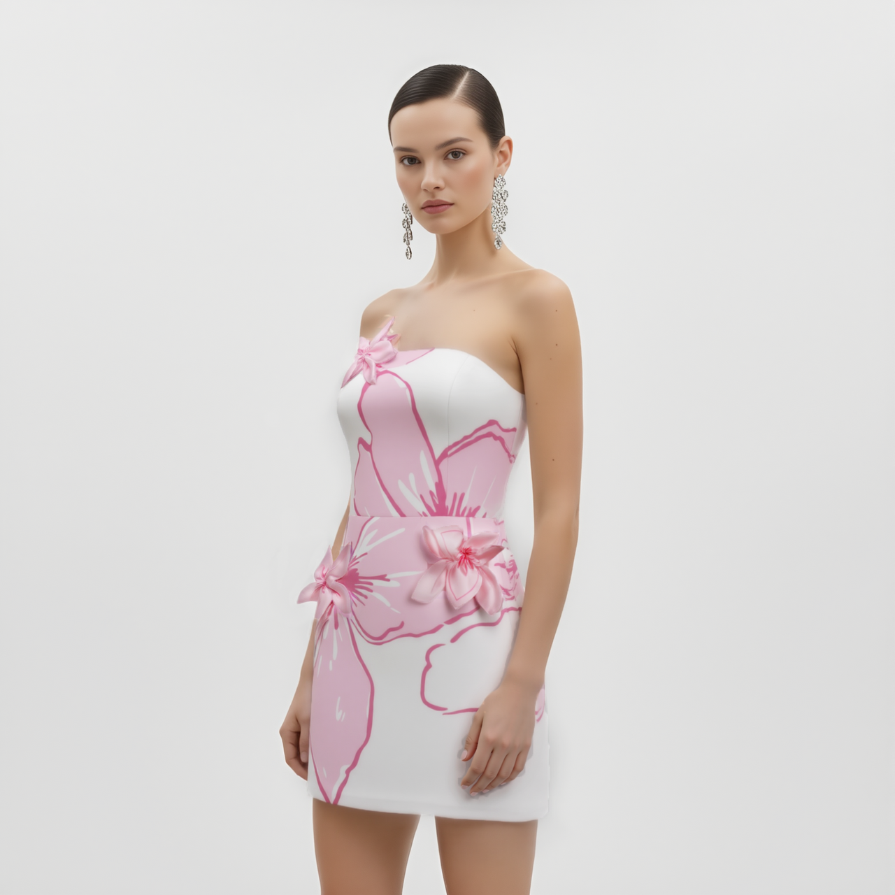 Robe courte avec appliqués floraux roses - Blanc/Rose