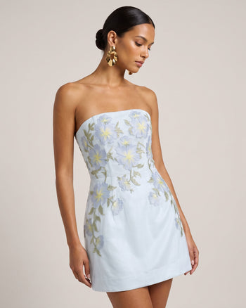 Robe courte corset bustier à broderies florales - Bleu clair