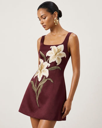 Lily Robe courte trapèze sans manches à imprimé floral - Bordeaux