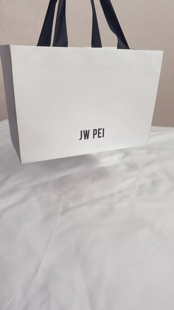 Sac épaule Jayla orné d'un pendentif en métal - Bourgogne foncé
