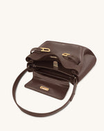 Sac à bandoulière à double boucle texturé Rhea - Marron foncé