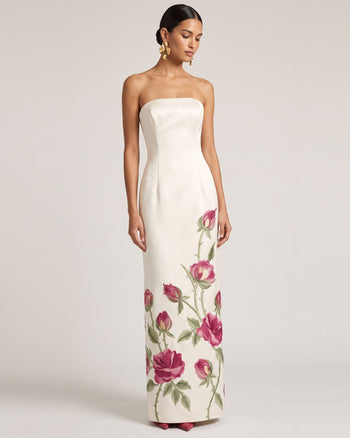 Robe longue sans bretelles avec broderies roses - Blanc pur