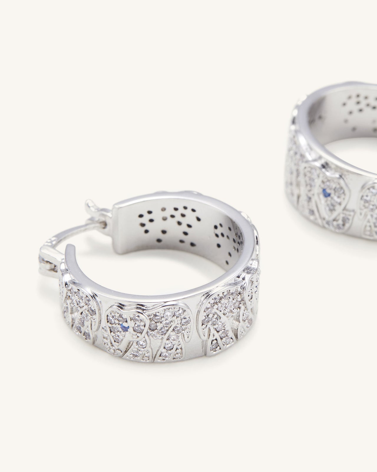 Boucles D'oreilles Eléphant - Plaqué Or Blanc 18ct & Zircon Blanc & Spinelle Bleu